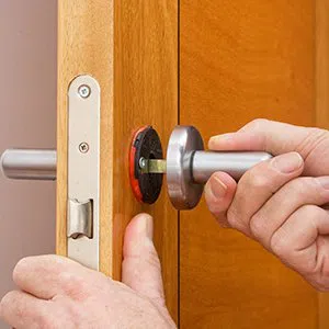 Father Son Locksmith Store Seattle, WA 206-801-9913 - broken-key-extraction